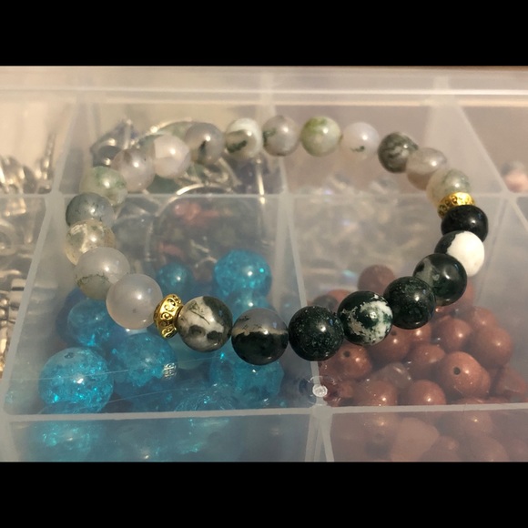 Pulseras hechas a mano con piedras naturales - Picture 2 of 16